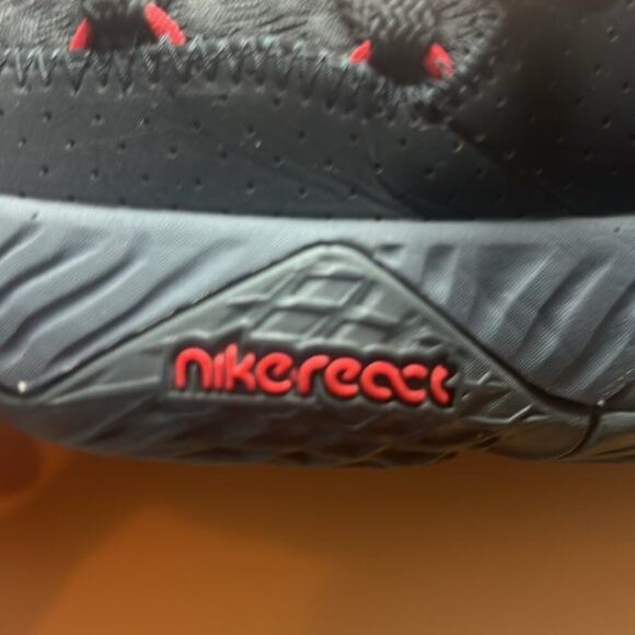 NIKE LE BRON 17 LOW BRED SHOES main image 9